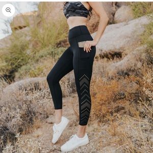 Senita Lux Denali Laser Cut Capri Black Large